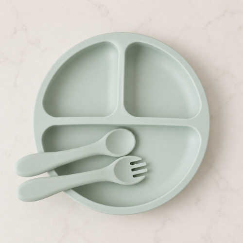 Plato Dividido + Set Utensilios Verde