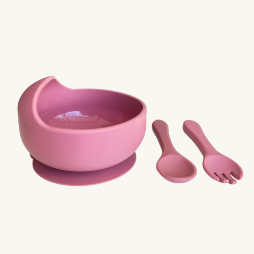 Plato Hondo + Utensilios Rosa